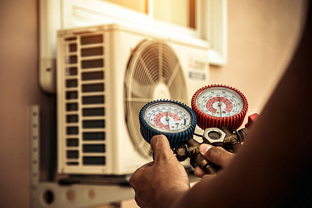 Professional Hvac technician working in Palmyra, WI